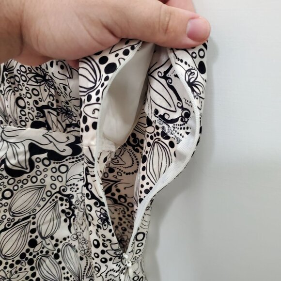 Bebe Women's Y2K 2000s White Black Artsy Floral Print Silk Braided Strap Cami S - Picture 4 of 7